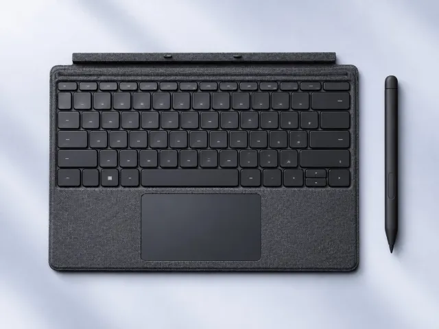 Microsoft Surface Pro 13" 12th Edition (2026) Copilot Keyboard & Slim Pen